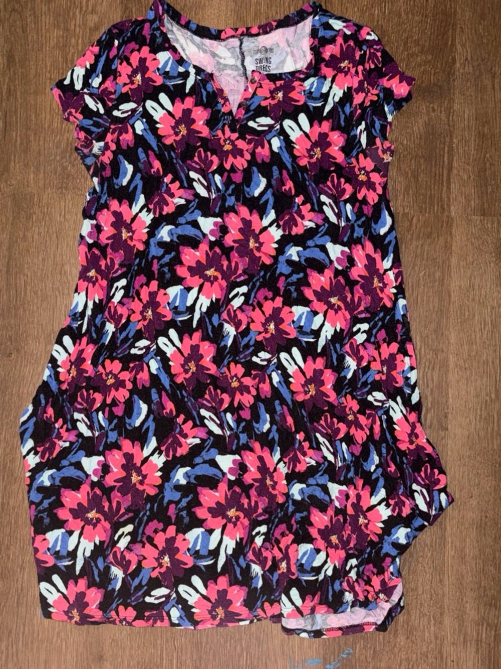 Floral Print Short Sleeve T Shirt Dress in Black & Pink Floral